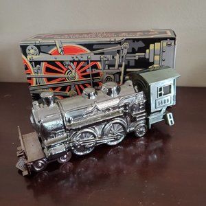 Vintage MIP Avon The Atlantic 4-4-2 Deep Woods After Shave. Brand New 1970s